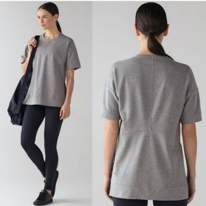 lululemon athletica Heather Gray Short Sleeve Tee
